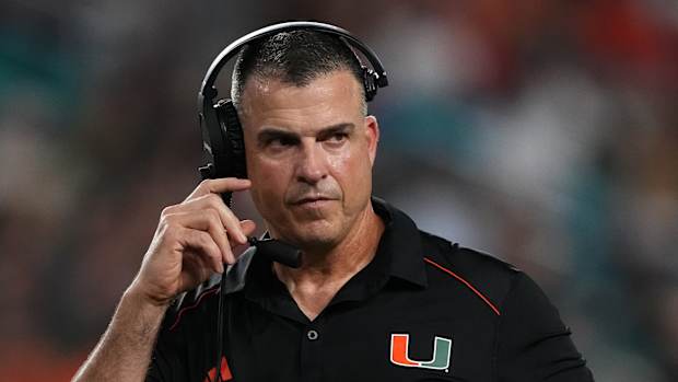 Mario Cristobal Headset 1920